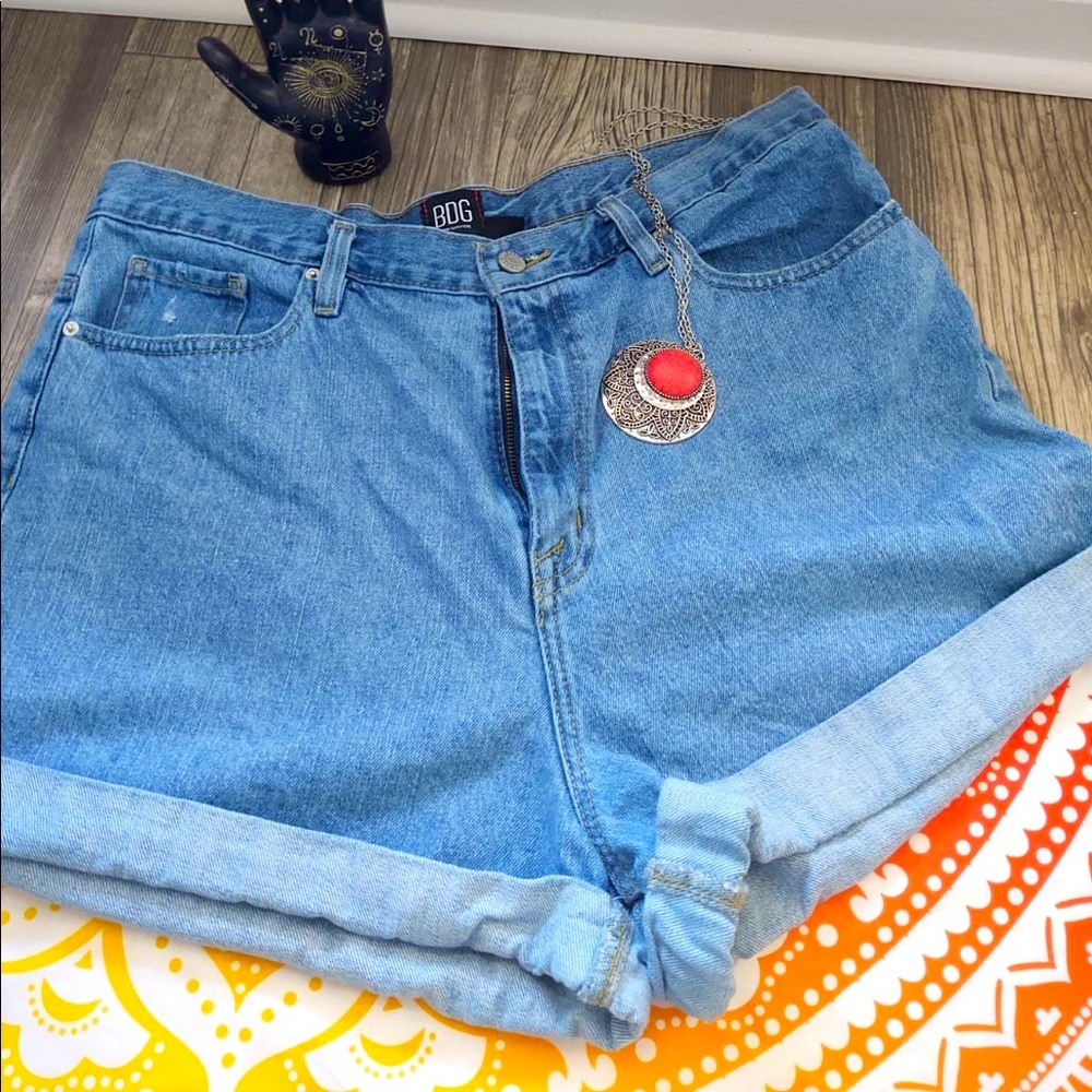 Urban outfitters BDG mom roll hem shorts